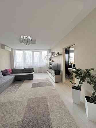 Продаж Квартира 2-кімнатна, 7/17 поверх на Касіяна Василя вул., д. 2/1 Київ