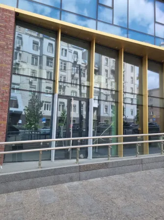 Premises in a new shopping mall, Red Line, separate entrance. Under final renovation (long vacations for arrival). Dnipro