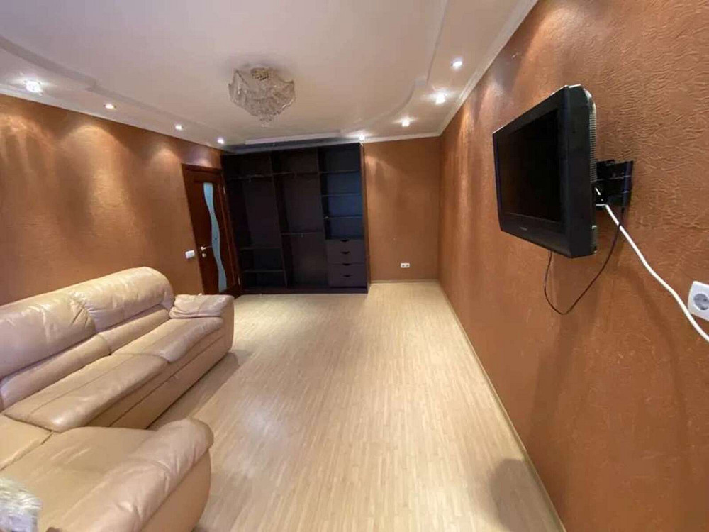 Оренда Квартира 3-кімнатна, 2/5 поверх на Харченка, 47 Київ - фото 2