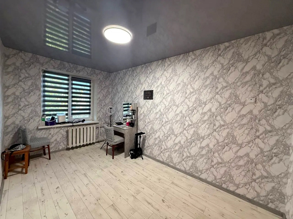 Продаж Квартира 3-кімнатна, 5/5 поверх на Хмельницкого Б. ул., 26 Дніпро - фото 1