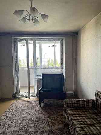 Продаж Квартира 3-кімнатна, 7/12 поверх на вул. Перемоги Kharkiv