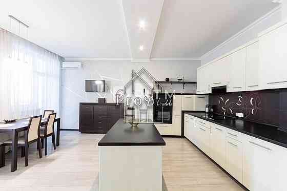 Продаж Будинок 3-кімнатний на Іллєнка Юрія вул., 18Б Київ