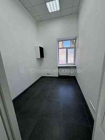 Оренда приміщення вільного призначення на Повітряних сил пр-т, 25 приміщень - 3, поверх - 1/4 Kiev