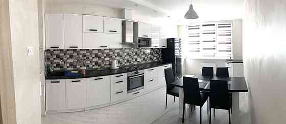 Оренда Квартира 2-кімнатна, 13/24 поверх на ул. Елены Пчилки, 6 Київ