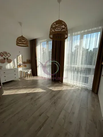 Продаж 4-поверховий   230 кв.м 6 кімн. на Румунська вулиця 30Г Чернівці - фото 16