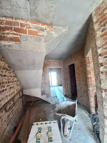 Продаж 2-поверховий   100 кв.м 4 кімн. на Кулика і Гудачека (Макарова) вулиця Рівне - фото 6