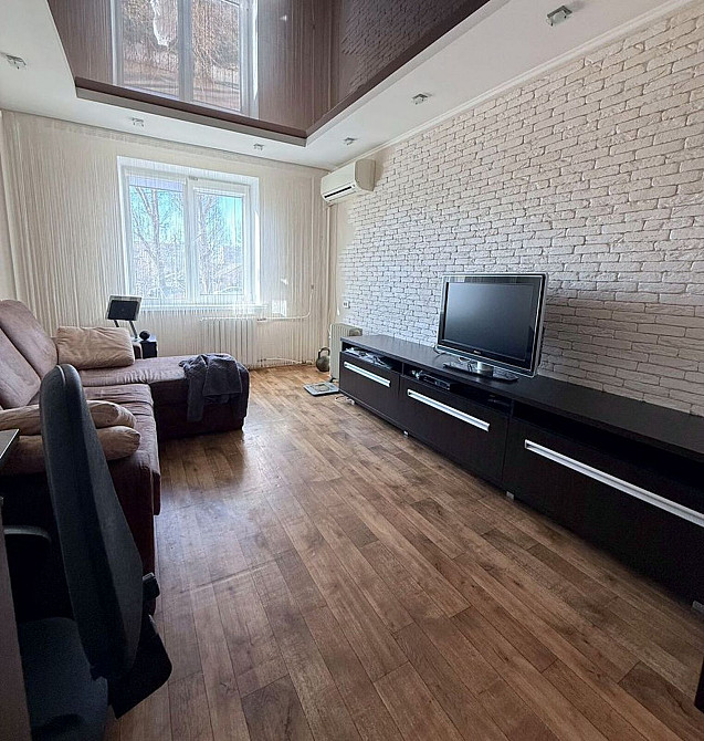 Продаж Квартира 3-кімнатна, 1/9 поверх на Обоянская ул., 2 Дніпро - фото 2