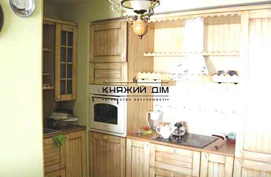 Продаж Квартира 2-кімнатна, 16/19 поверх на Бажана Николая просп. Киев