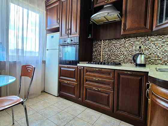 Оренда Квартира 2-кімнатна, 8/9 поверх на Остафія Дашкевича, 9 Kiev