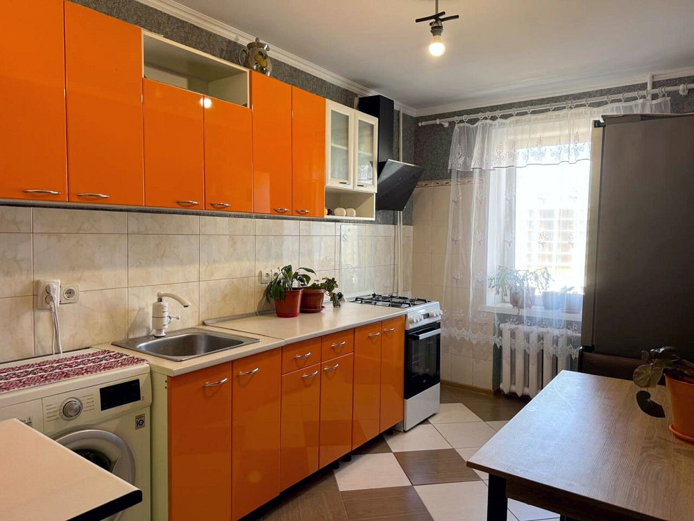 Продаж Квартира 3-кімнатна, 8/9 поверх на 8 Марта ул., 17 Дніпро - фото 10