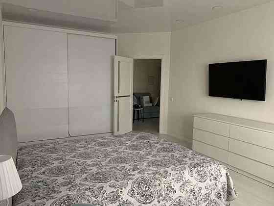 Оренда Квартира 1-кімнатна, 20/25 поверх на пр. Алишера Навои Kiev