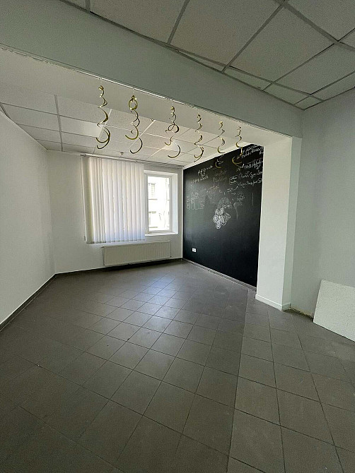 Оренда офісне приміщення на вул. Новгородська поверх - 3/4 Івано-Франківськ - фото 2