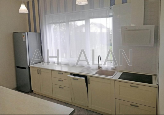 Оренда Будинок 4-кімнатний на вул. Центрально-Садова Київ