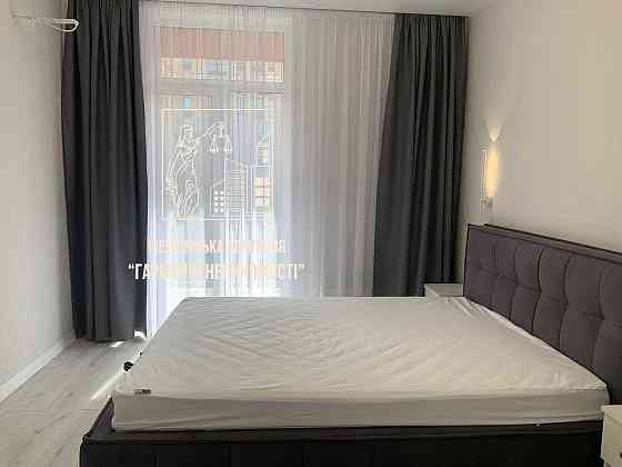 Продаж Квартира 2-кімнатна, 4/7 поверх на Салютна вул., д. 2б Київ