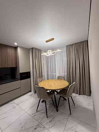 Продаж Квартира 2-кімнатна, 9/11 поверх на вул. Бандери С. Ивано-Франковск