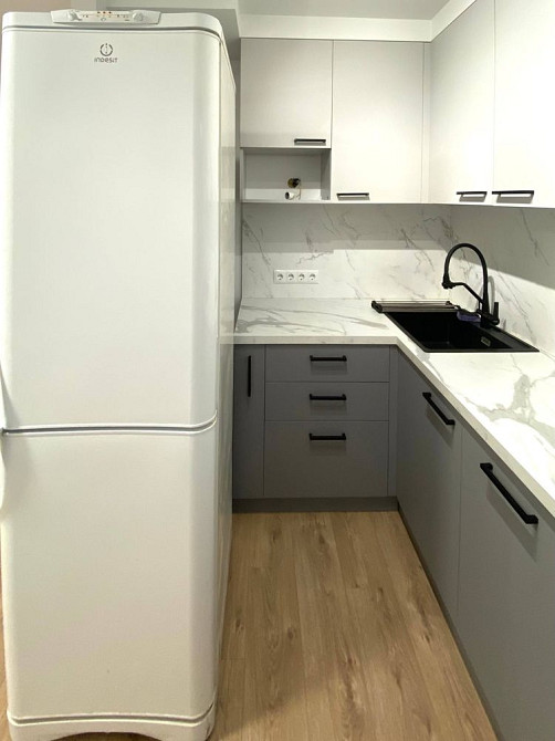 Продаж Квартира 2-кімнатна, 1/9 поверх на Білоруська вул. вул., д. 30А Київ - фото 2