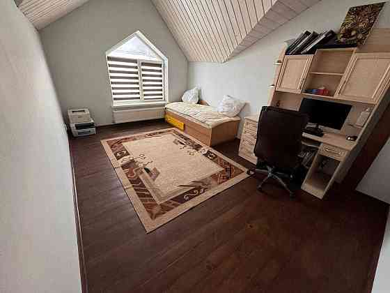 Продаж Квартира 5-кімнатна, 9/10 поверх на вул.Івасюка, 11 Івано-Франківськ