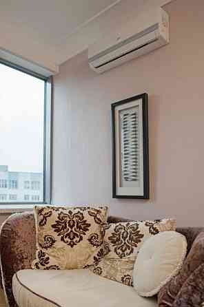 Продаж Квартира 2-кімнатна, 4/23 поверх на Дніпровська вул., д. 14 Киев