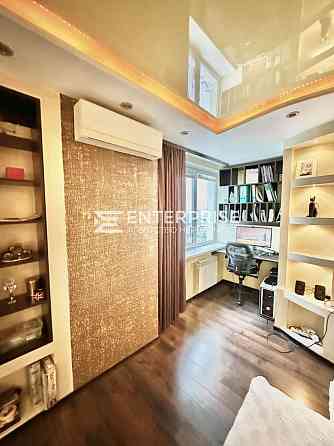 Продаж 2к Квартира 64.9 кв.м Кольцова вул. Київ