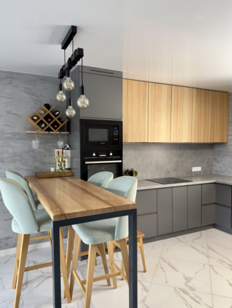 Продаж 2-поверховий Будинок з ділянкою 11 сот 211 кв.м 4 кімн. на Барашівська Zhytomyr