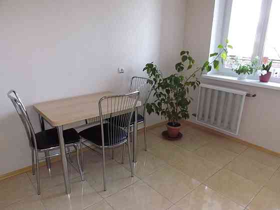 Оренда Квартира 2-кімнатна, 8/18 поверх на пр. Леся Курбаса, 7 а Kiev