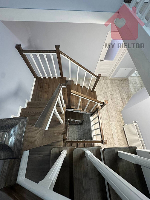 Сучасний будинок з сонячними панелями та гаражем у новому районі. Uzhhorod - photo 10