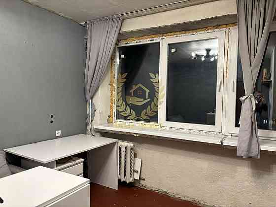 Продаж Квартира 1-кімнатна на Верховинная ул. Київ