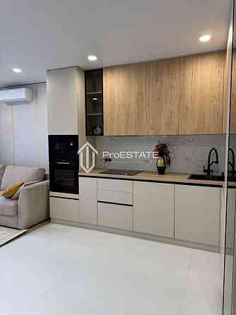 Продаж Квартира 1-кімнатна, 7/20 поверх на вул. Олександра Олеся Kiev