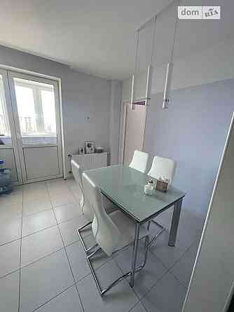 Оренда Квартира 1-кімнатна, 21/25 поверх на ул. Бориса Гмыри Київ