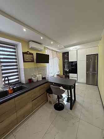 Продаж Квартира 3-кімнатна, 7/8 поверх на Лебедєва Академіка вул., д. 1 Kiev