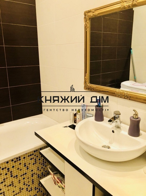 Продаж 1к Квартира 55 кв.м Красногвардейская ул./Гната Хоткевича Київ - фото 1