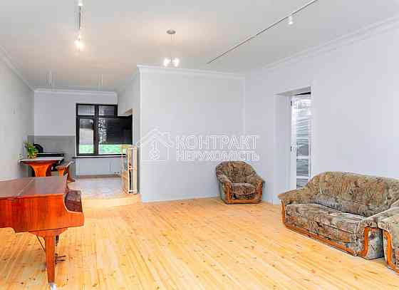 Продаж Будинок 9-кімнатний на вул. Самокиша Харків