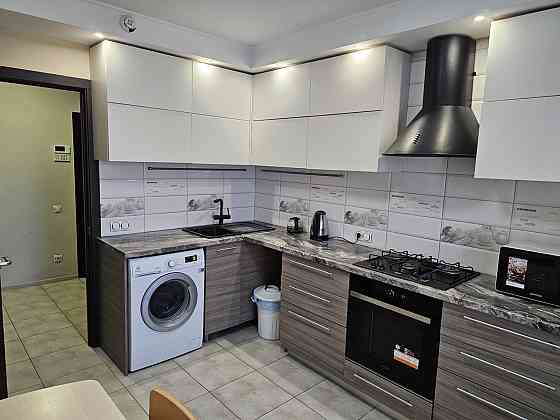 Продаж Квартира 4-кімнатна, 8/10 поверх на Донецкое шоссе, 15 Dnipro