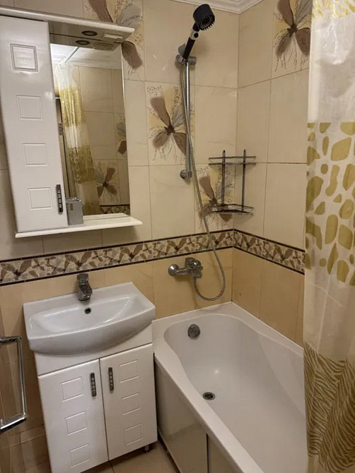 Оренда Квартира 1-кімнатна, 14/16 поверх на Райдужна, 11 Киев - изображение 2