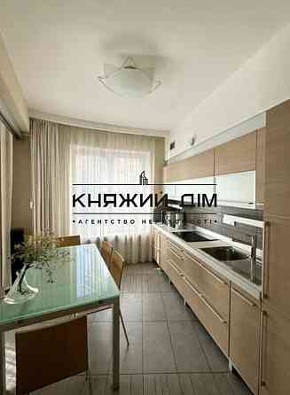 Оренда Квартира 3-кімнатна, 2/4 поверх на Ярославов Вал ул. Київ