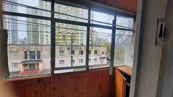 Оренда Квартира 3-кімнатна, 2/9 поверх на Деміївська, 35б Kiev