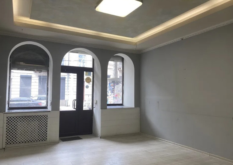 Оренда торгове приміщення на Канатная ул., 75 поверх - 1/4 Одесса - изображение 1