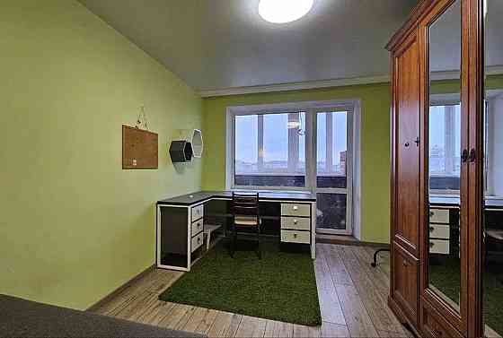 Продаж Квартира 3-кімнатна, 9/9 поверх на Донецкое шоссе, 116 Дніпро