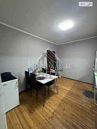 Продаж Будинок 5-кімнатний на Пасічна вул., 8/2 Kiev