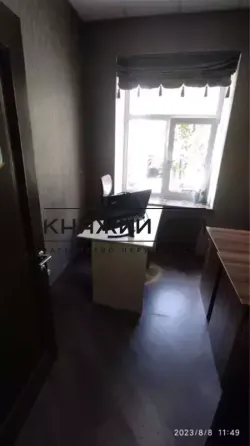 Оренда офісне приміщення на вул. Антоновича поверх - 2/5 Київ