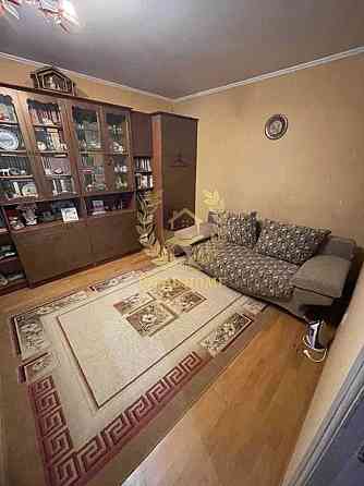 Продаж Квартира 3-кімнатна на Подлесная ул., 2 Киев