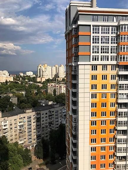 Трехкомнатная квартира в ЖК Четыре Сезона" Одеса - фото 2