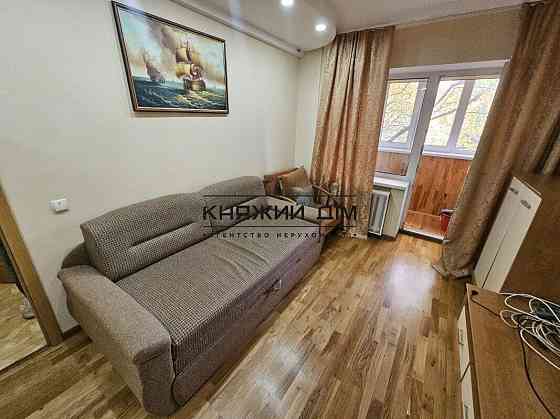 Оренда Квартира 1-кімнатна, 4/5 поверх на Васильковская ул. Київ