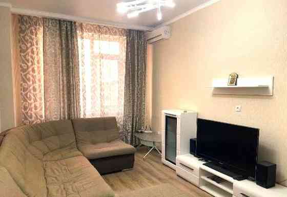 Продаж Квартира 1-кімнатна, 1/18 поверх на Жемчужная улица Одеса