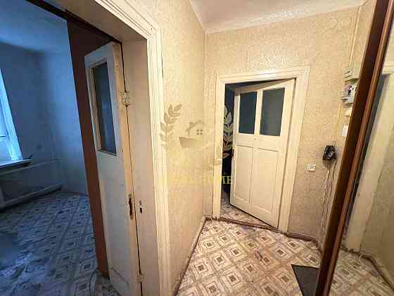 Двокімнатна сталінка поруч із метро Дорогожичі Kiev