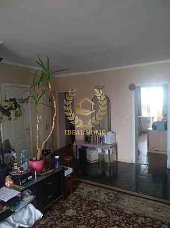 Продаж 4-к квартири Лук'янівка Киев