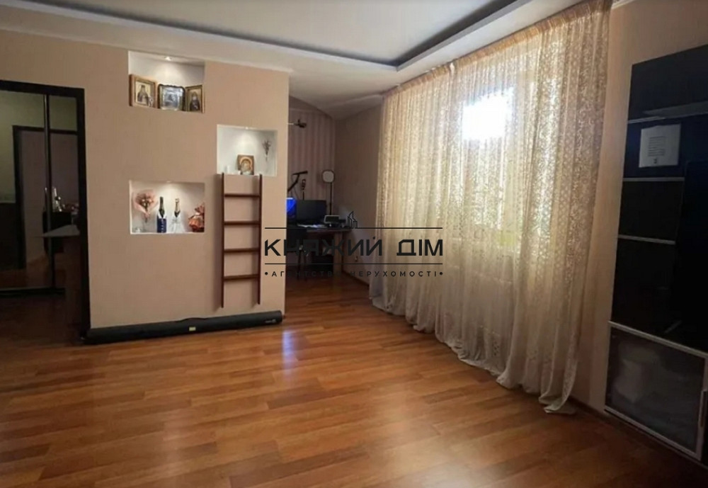 Продаж великої 1-кімнатної квартири 56 м2 в Ірпені, центральний парк. № 21146102 Ірпінь - фото 8