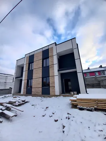 Продаж 2-поверховий   120 кв.м 4 кімн. на Котеджне містечко по вул. Макарова Рівне - фото 1