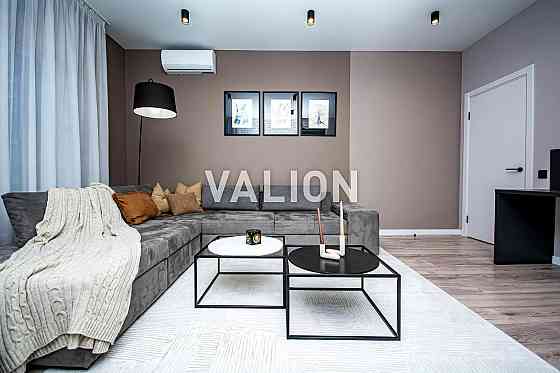 Продаж Квартира 2-кімнатна, 4/25 поверх на Ділова вул., д. 1/2 Kiev