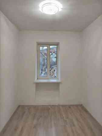 Продаж Квартира 3-кімнатна на ул. Разумовская, 28 Одеса